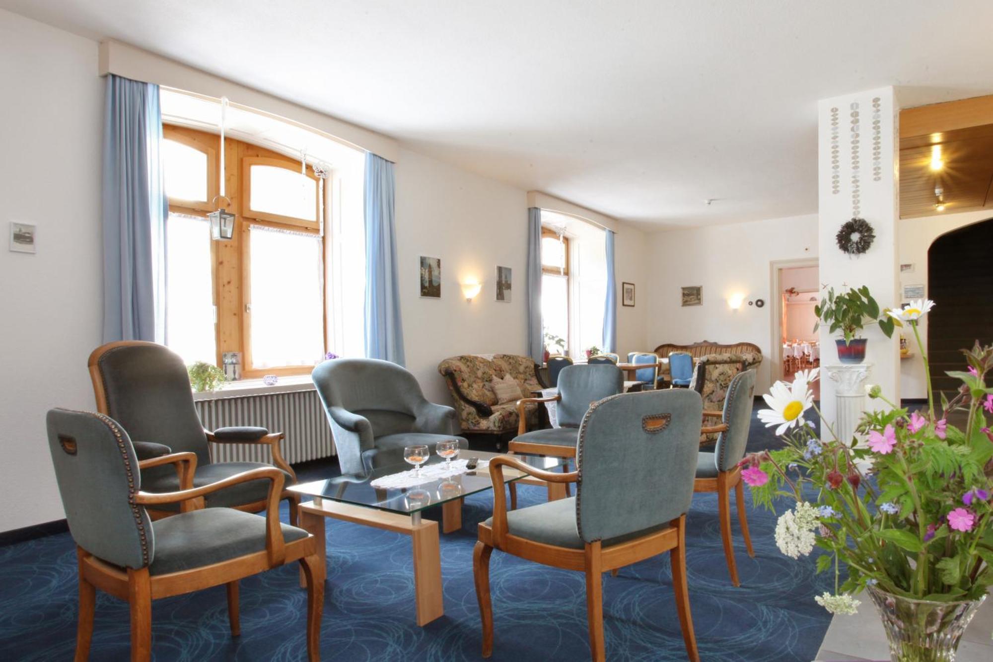 Hotel Staetzerhorn Парпан Екстер'єр фото